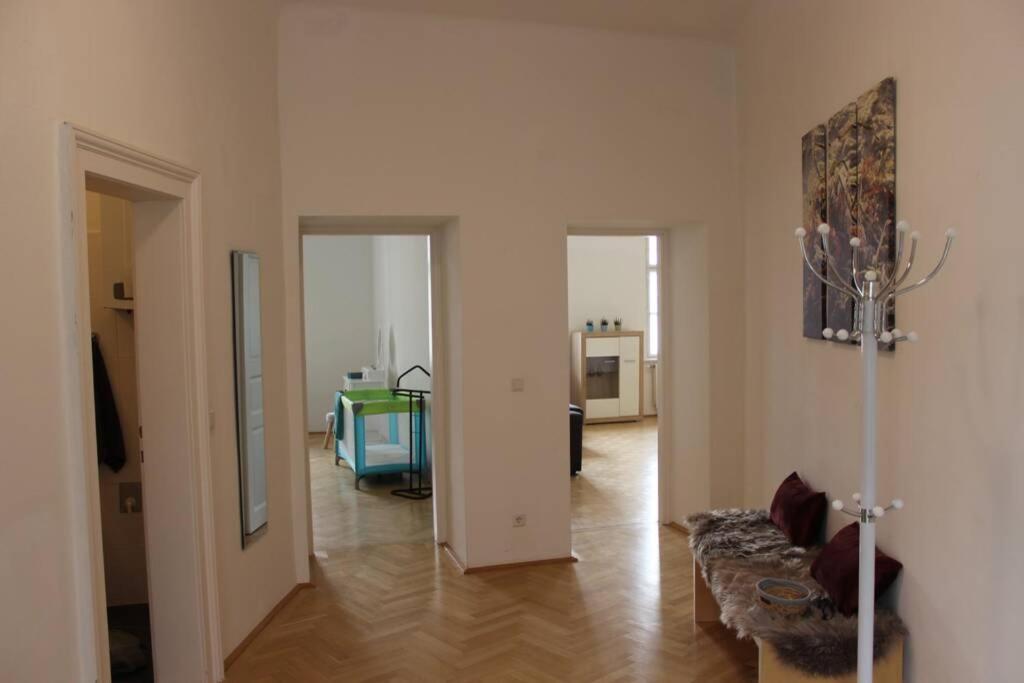 Wunderschone Altbauwohnung In Zentraler Lage Wien エクステリア 写真
