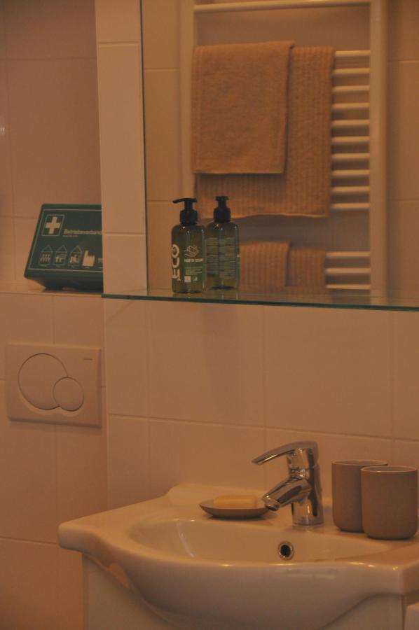 Wunderschone Altbauwohnung In Zentraler Lage Wien エクステリア 写真